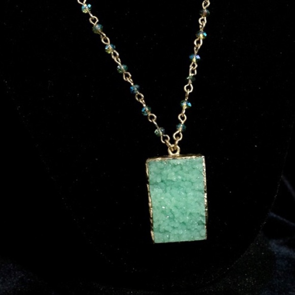 Green Droozy Pendant on gold chain